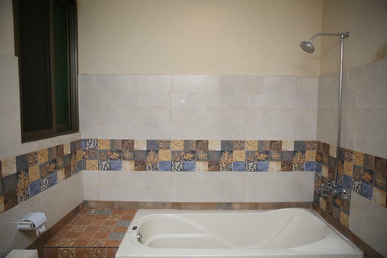 Premier Inn Gulberg לאהור מראה חיצוני תמונה